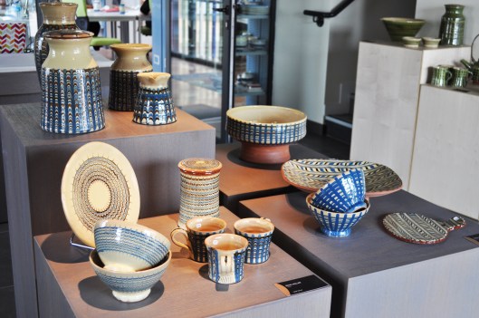 Les pièces de Sean Miller. Le céramiste sera présent afin de nous présenter son travail et répondre à nos questions.